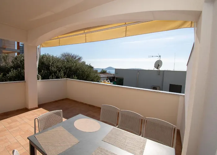 Apartment Jugo I Maestral Vodice